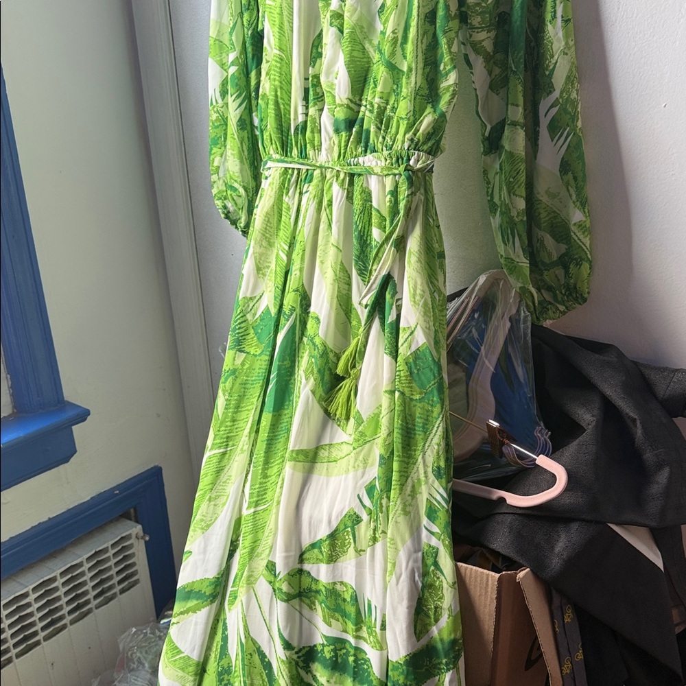 Flying Tomato Green Leaf Pattern Dress